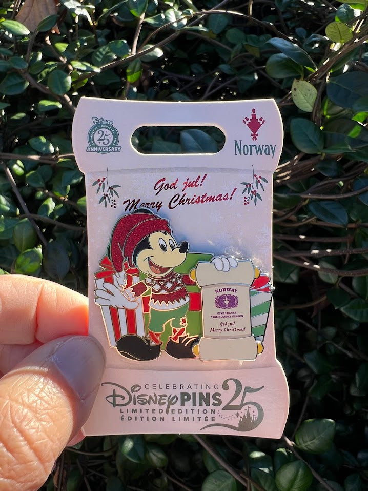 Mickey Mouse Epcot Norway Holiday Storytellers Limited Edition Disney Pin