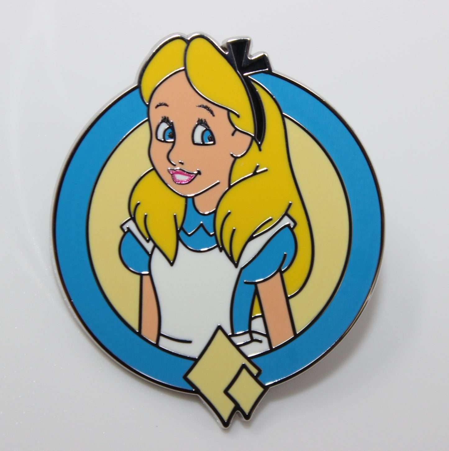 Alice Enchanted Ensemble Mystery Disney Pin