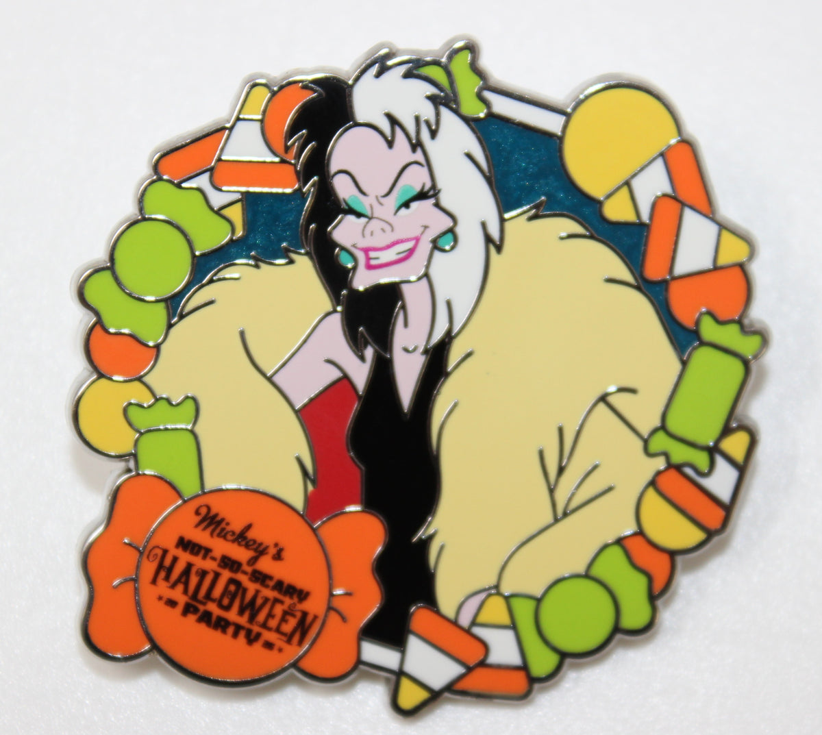 Cruella 2026 Mickey's Not So Scary Halloween Party Mystery Disney Pin