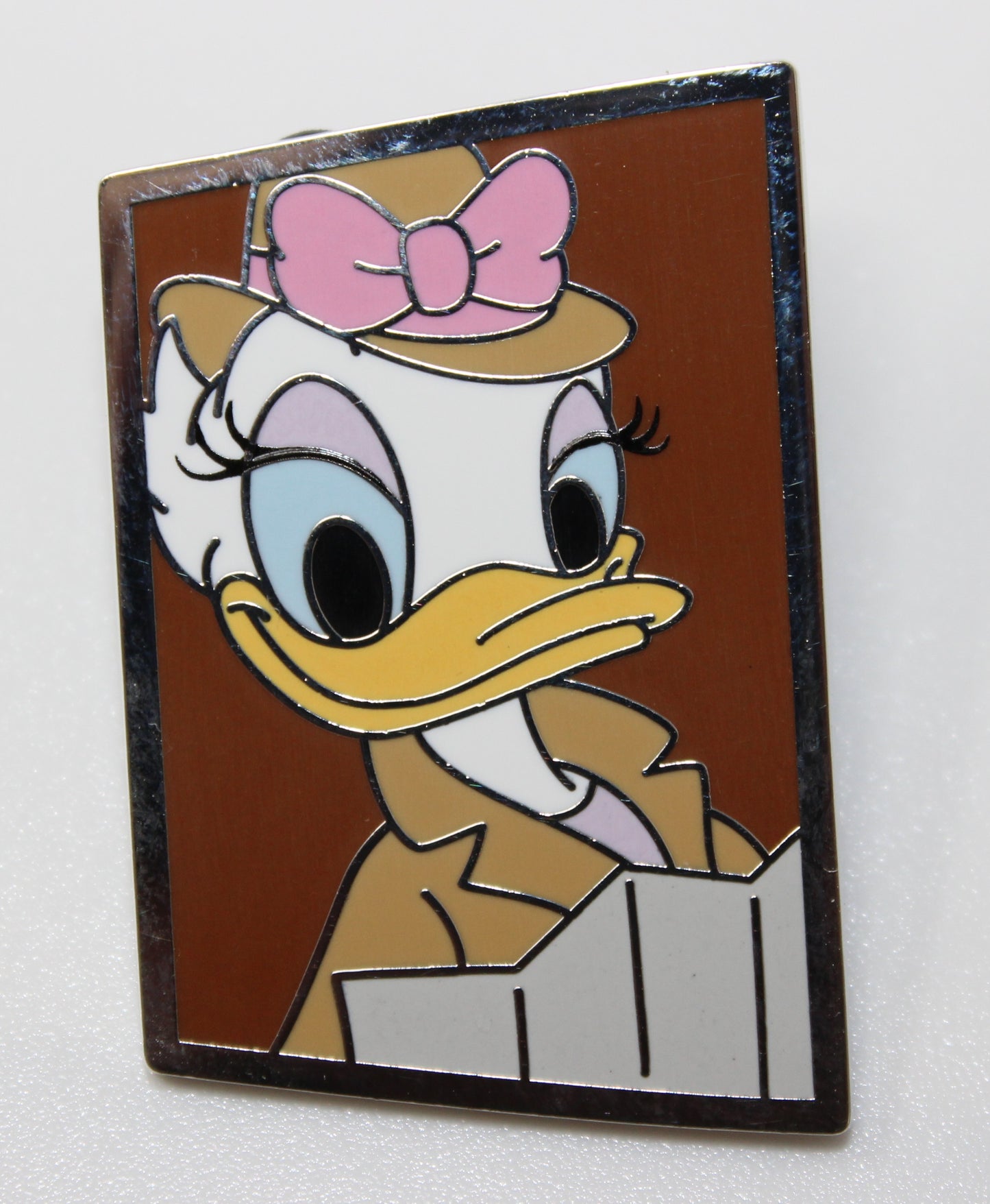 Daisy Duck Daring Detectives Mystery Disney Pin