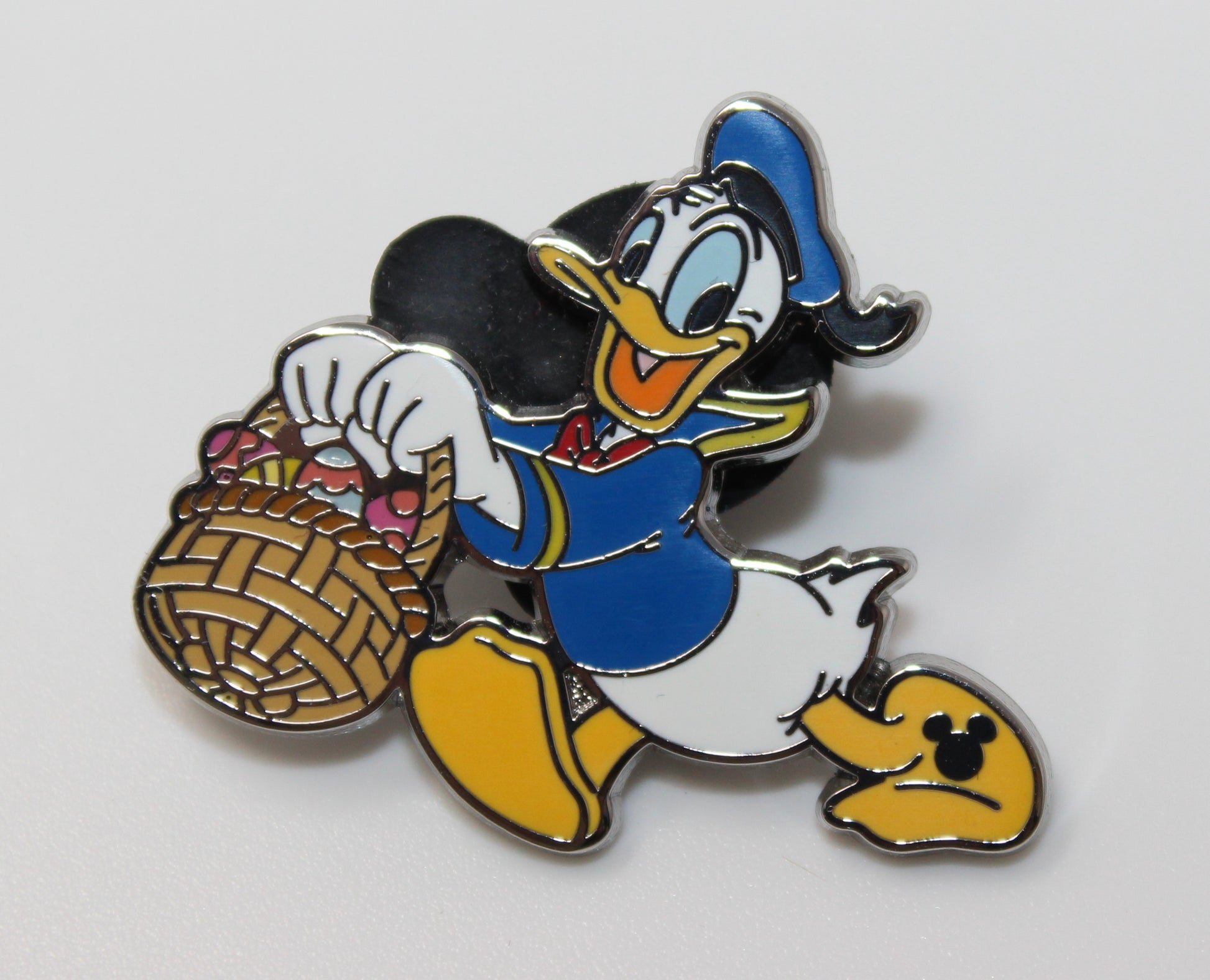 Donald Duck Easter Seasons 2025 Hidden Disney Pin