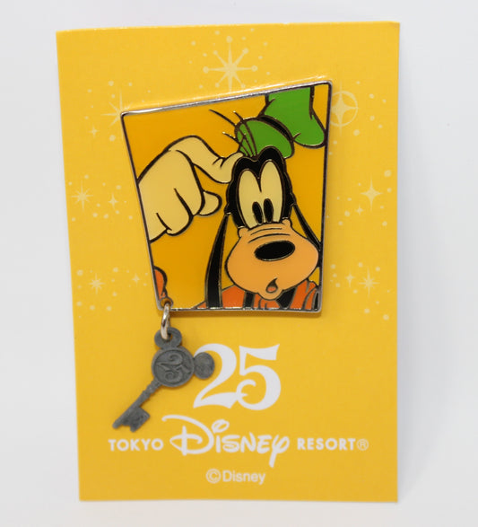 Goofy Tokyo Disneyland 25th Anniversary Key Collection Disney Pin