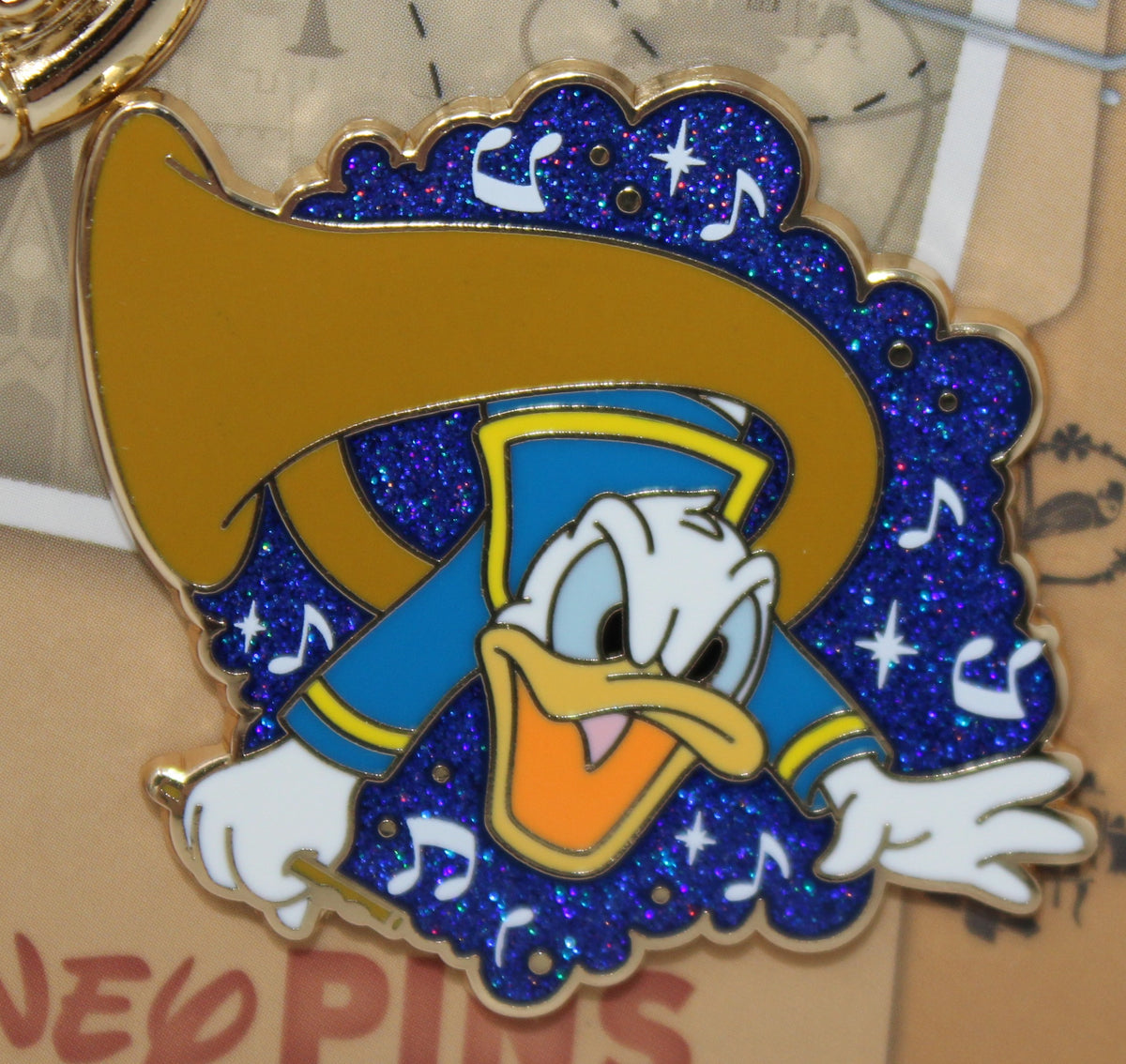 Donald Duck Daring Detectives Limited Edition Pin Set