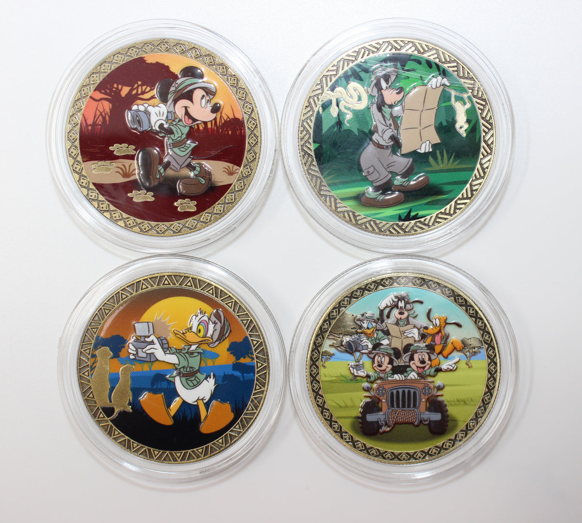 Mickey & Friends Animal Kingdom Disney Medallion Set