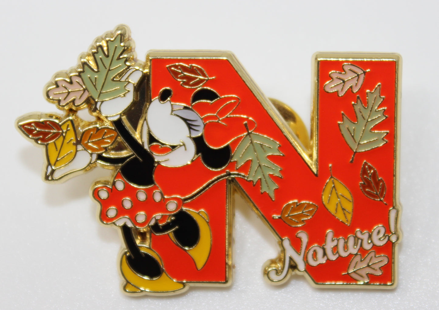 Minnie Nature Minnie Letters Mystery Loungefly Pin