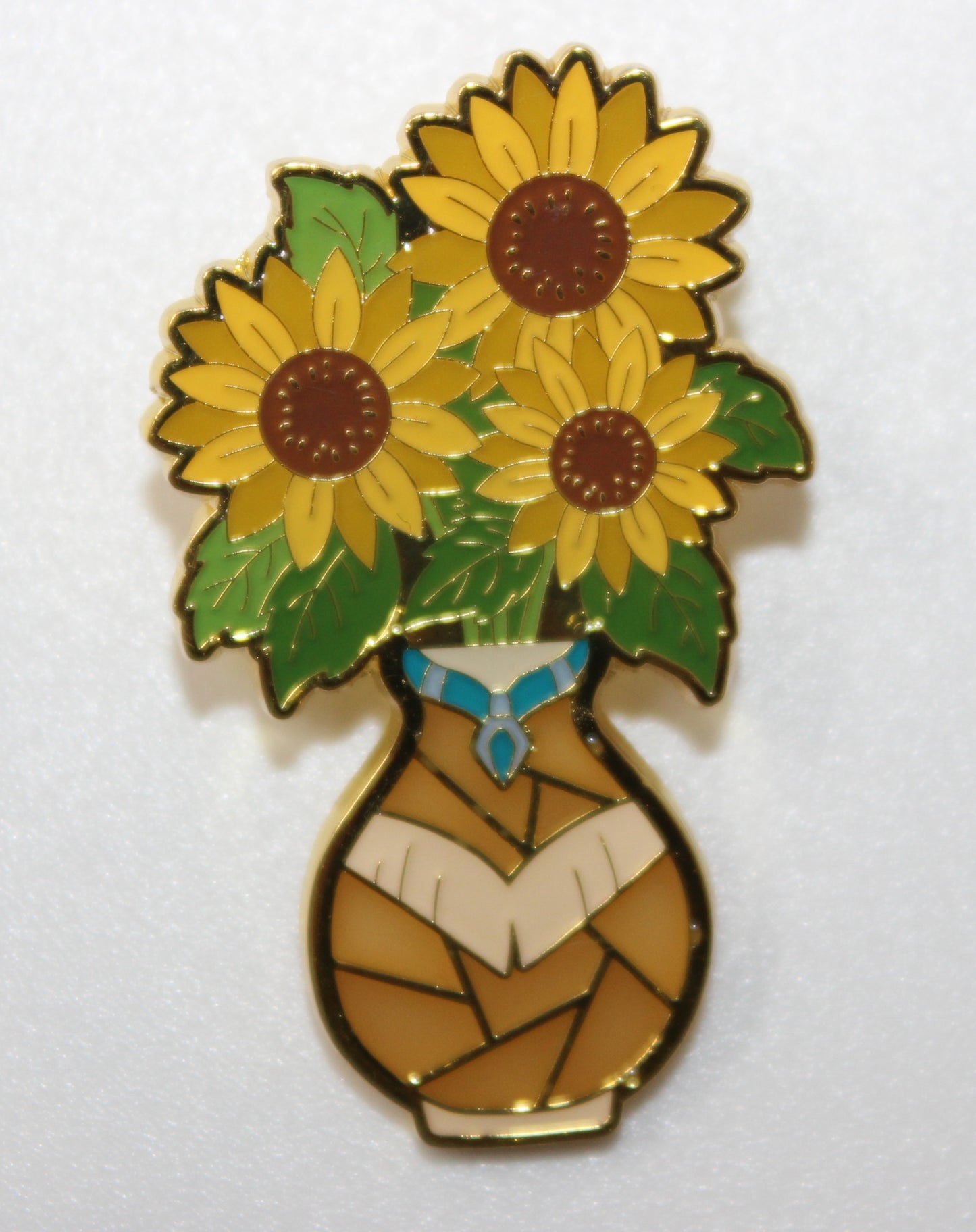 Pocahontas Disney Princess Flower Vase Stained Glass Mystery Loungefly Pin