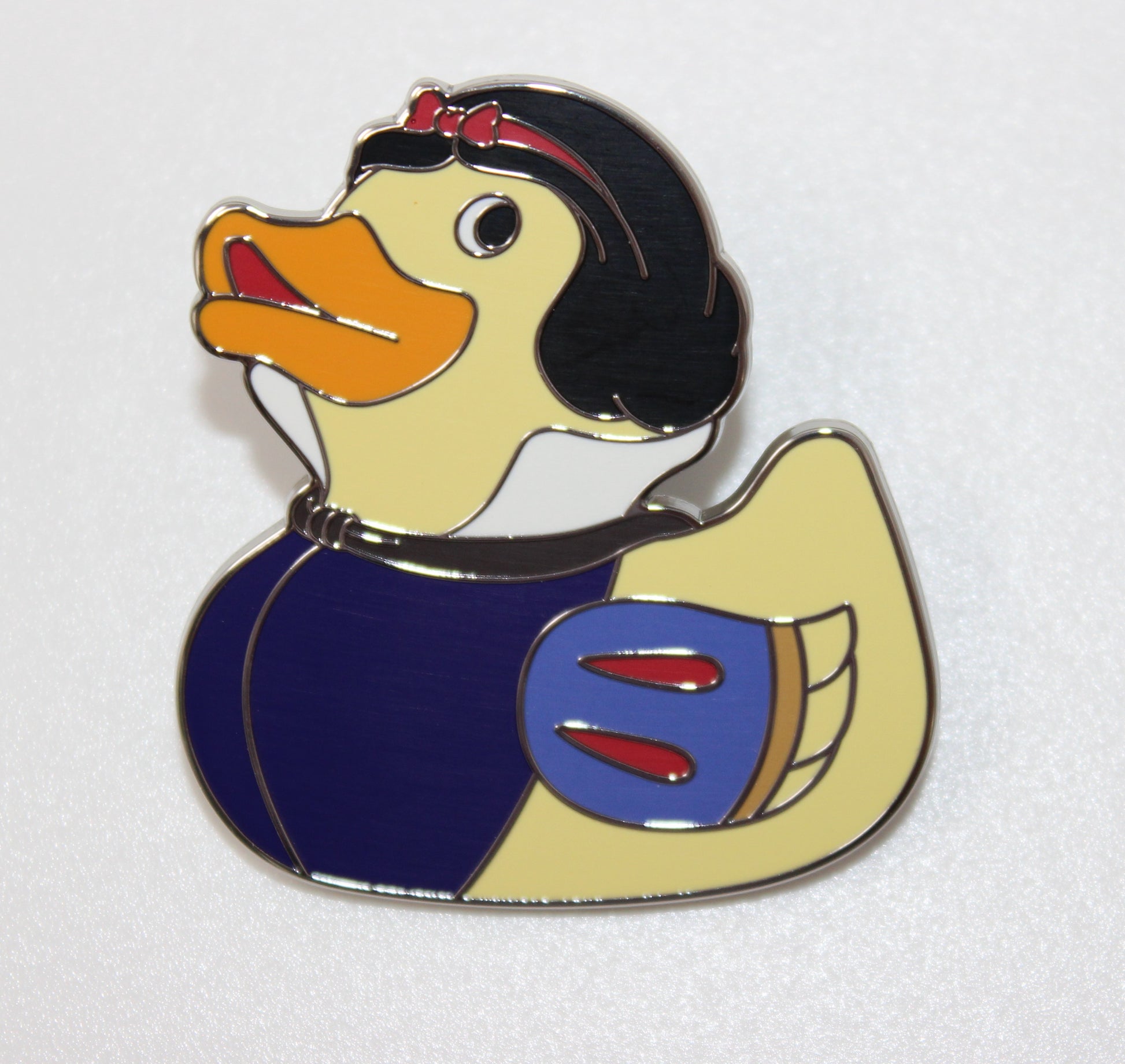 Snow White Ducks of Disney Series 2 Mystery Pin