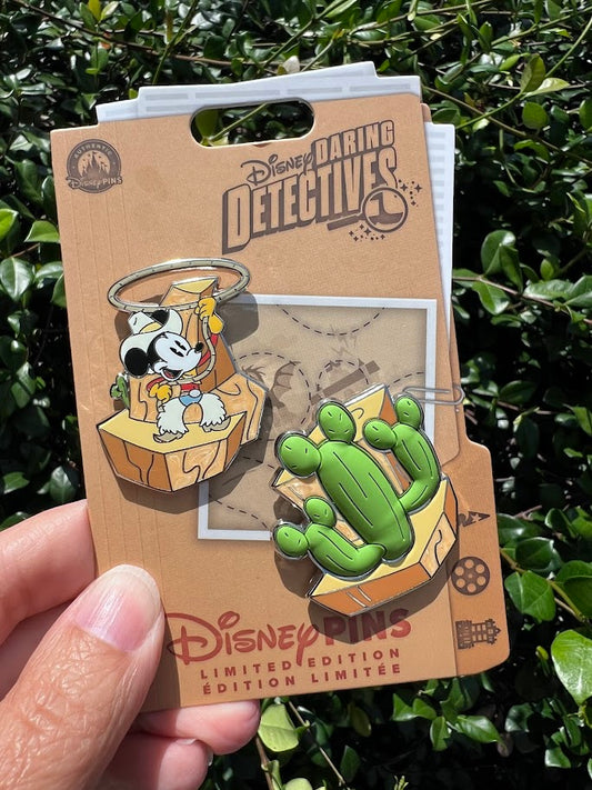 Mickey & Minnie's Runaway Railway Daring Detectives Limited Edition Pin Set
