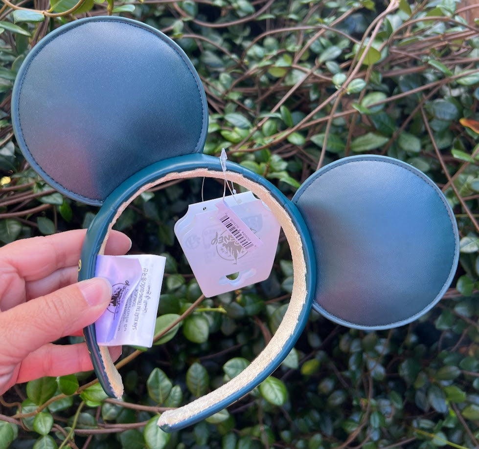 Cuckoo Clocks Germany Epcot Pavilion Minnie Mouse Ears Headband