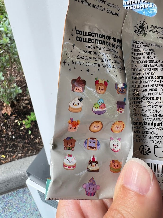 Disney Munchlings Series 4 Mystery Disney Pin Pack
