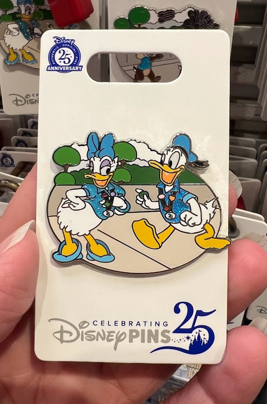 Donald & Daisy Duck Pin Trading 25th Anniversary Disney Pin