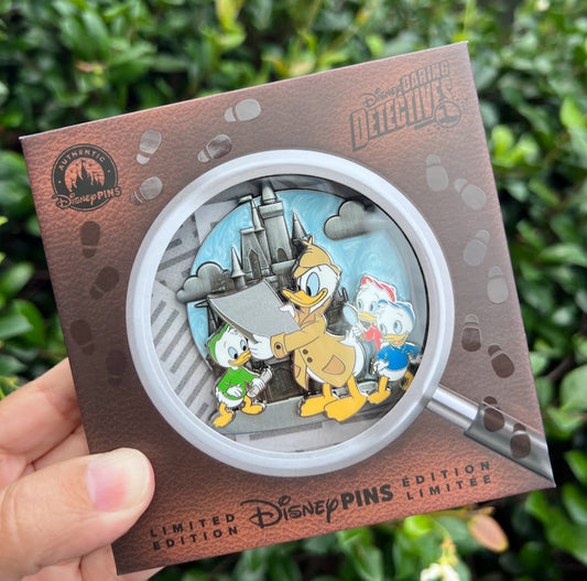 Donald Huey Dewey and Louie Daring Detectives Limited Edition Mini Jumbo Disney Pin