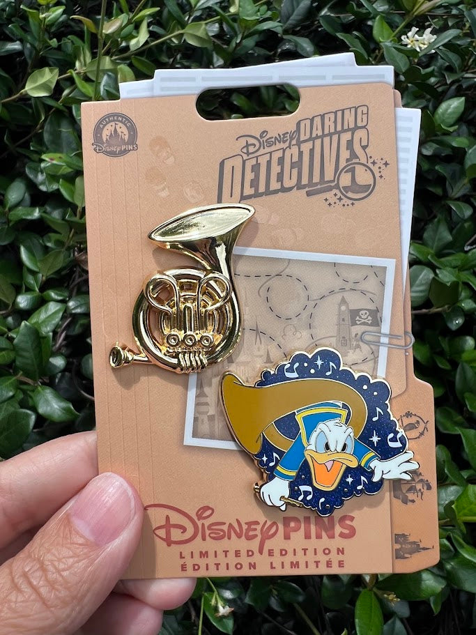Donald Duck Daring Detectives Limited Edition Pin Set