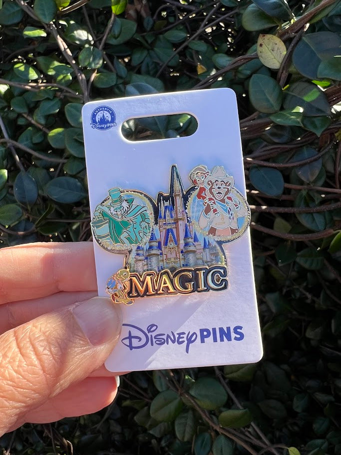Jiminy Cricket Hatbox Ghost & Country Bears Magic Disney Pin