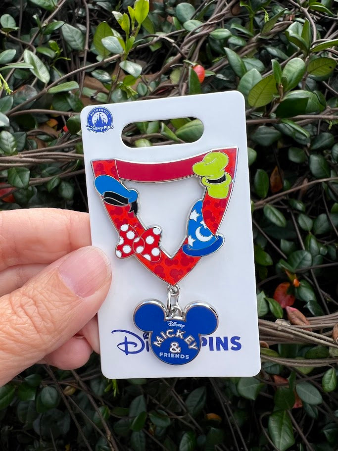 Mickey & Friends Lanyard Disney Pin