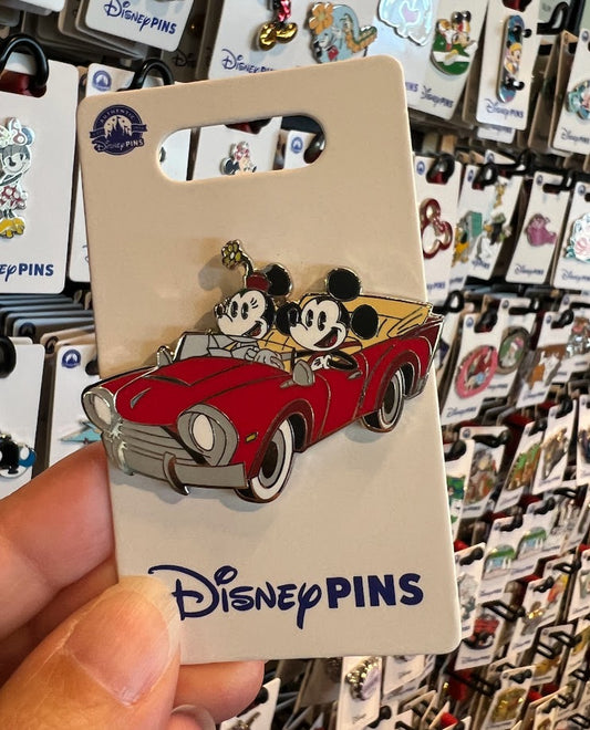 Mickey & Minnie Mouse in a Car Disney Pin