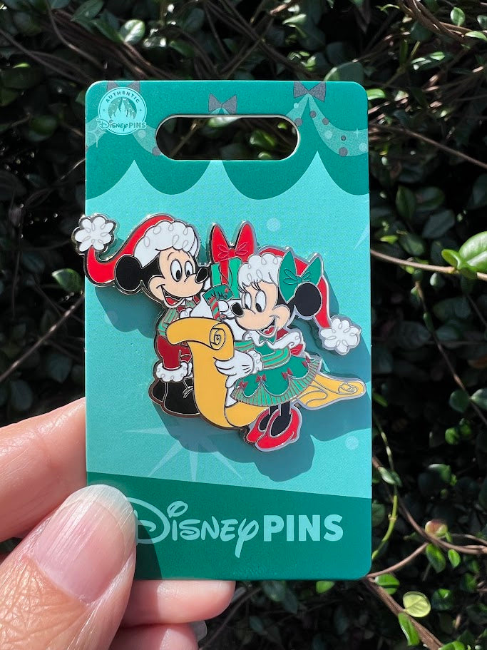 Mickey & Minnie Christmas 2026 Disney Pin
