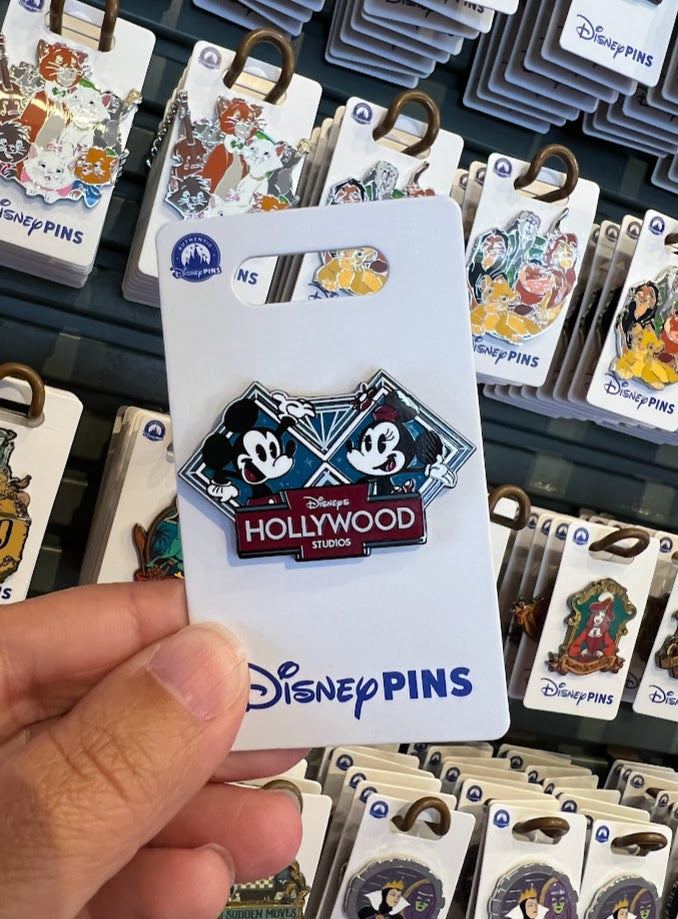 Mickey & Minnie Mouse Hollywood Studios Disney Pin