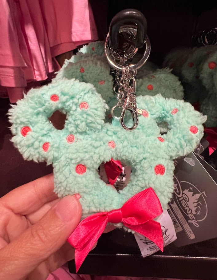 Mickey Icon Christmas Wreath Bag Clip