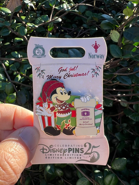 Mickey Mouse Epcot Norway Holiday Storytellers Limited Edition Disney Pin