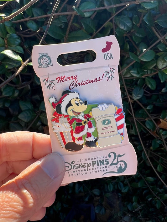 Mickey Mouse 2025 Epcot USA Holiday Storytellers Limited Edition Disney Pin