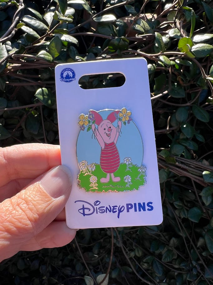 Piglet with Flowers Disney Pin