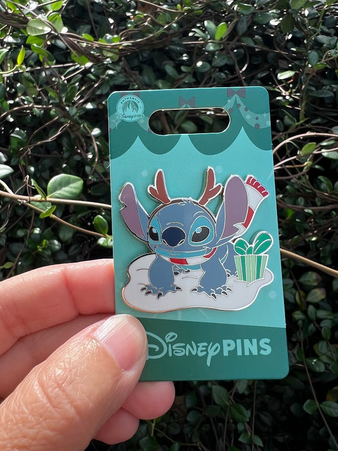 Stitch Christmas 2026 Disney Pin